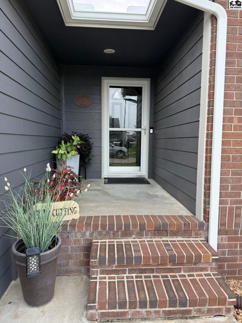 1956 Cochise , Mcpherson, KS 67460