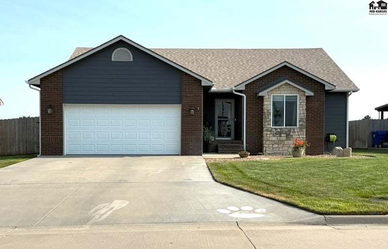 1956 Cochise , Mcpherson, KS 67460