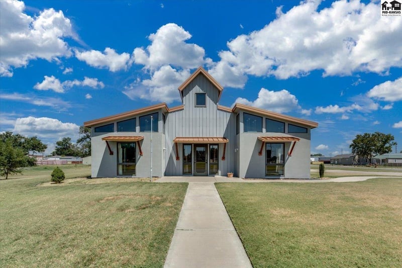 500 Walnut St, South Hutchinson, KS 67505