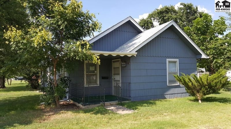 128 Avenue E, South Hutchinson, KS 67505