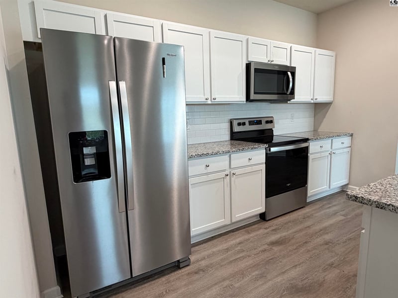 1315 Robin Dr, Mcpherson, KS 67460