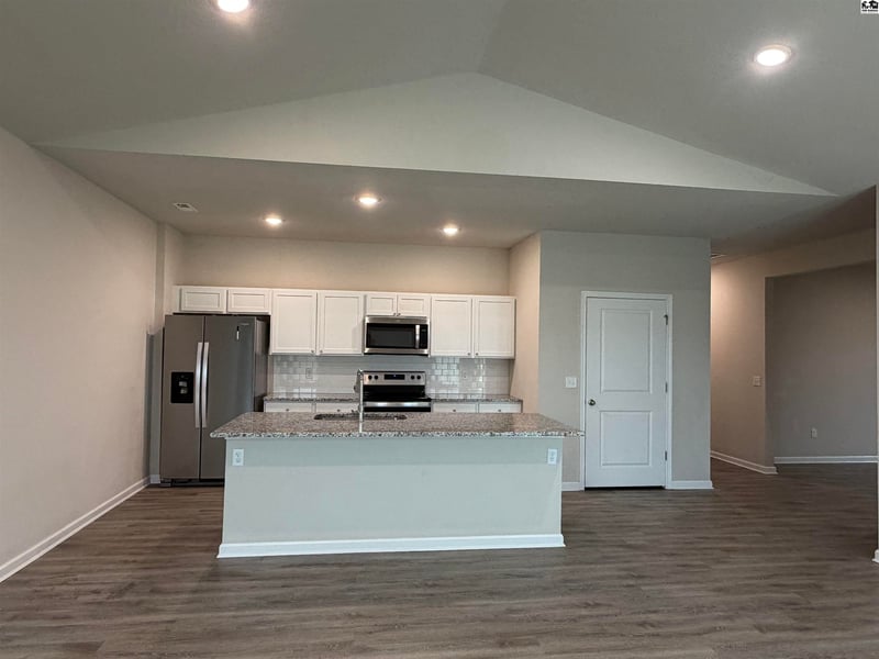 1315 Robin Dr, Mcpherson, KS 67460