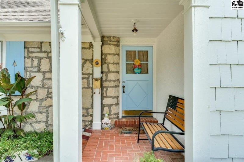 2110 Adams St, Hutchinson, KS 67502