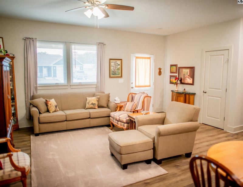 420 Dala Dr, Lindsborg, KS 67456