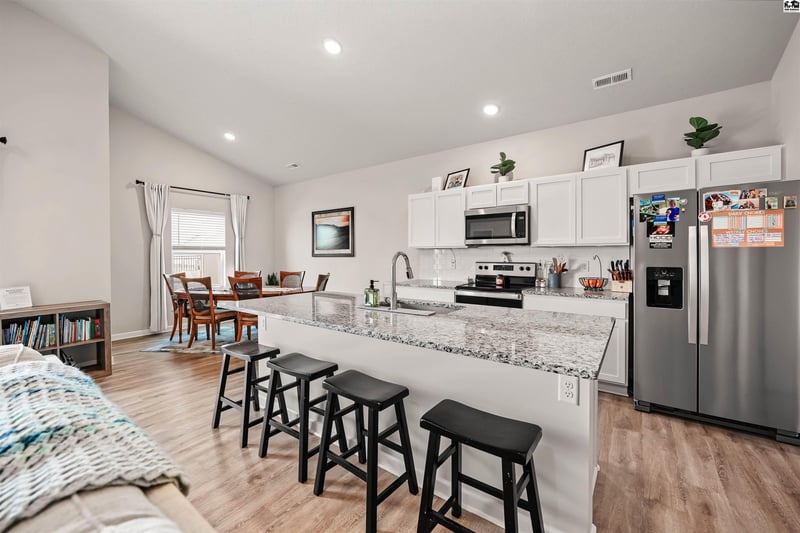 1416 Curtiss Dr, Mcpherson, KS 67460