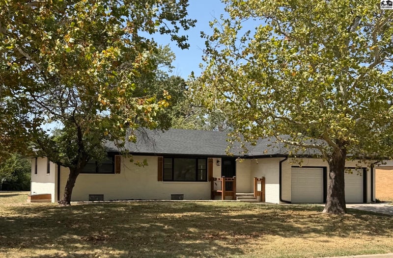 2803 N Monroe, Hutchinson, KS 67502