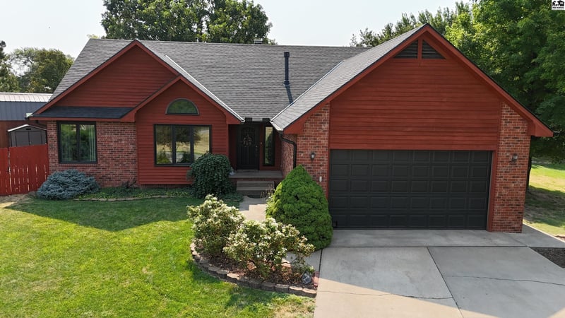 375 Lake Rd, Pratt, KS 67124