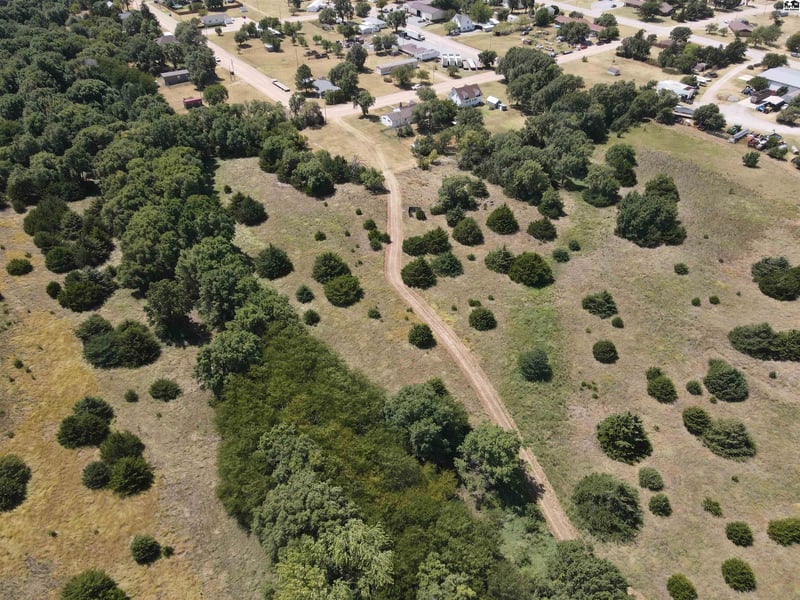 220 Wall Ave, Mullinville, KS 67109