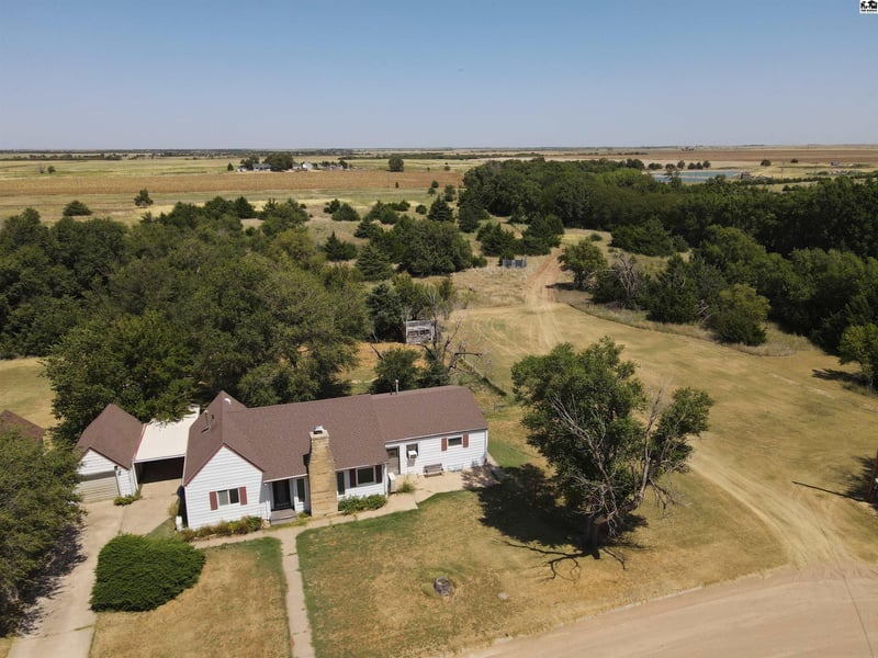 220 Wall Ave, Mullinville, KS 67109