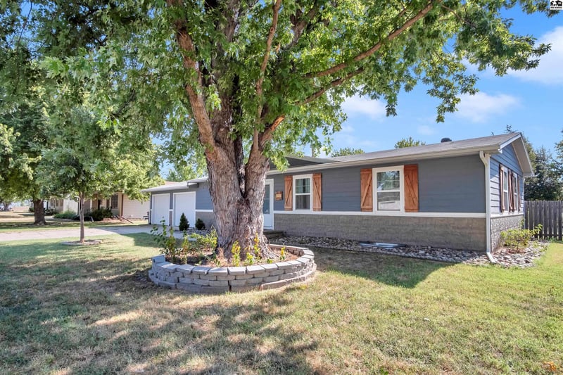 1608 N Ranch Rd, Mcpherson, KS 67460