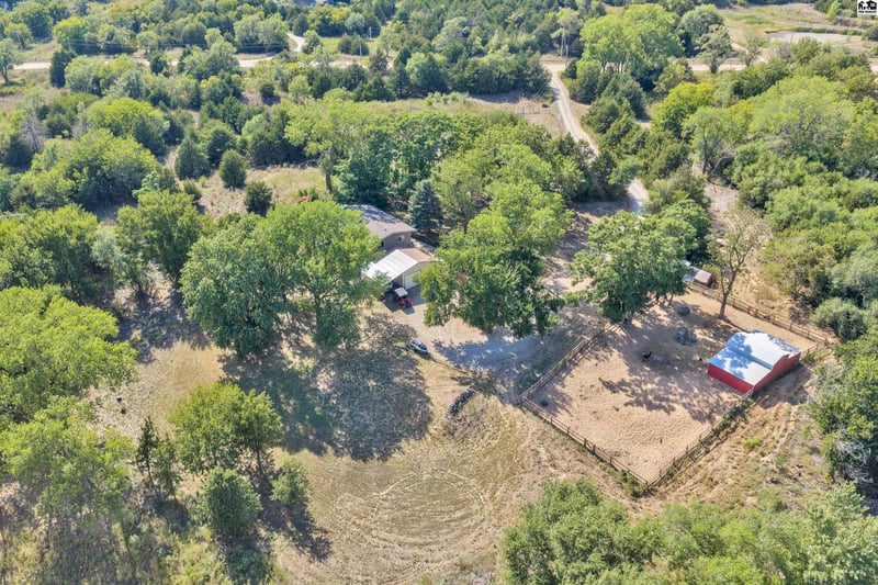 3608 N Willison Rd, Buhler, KS 67522