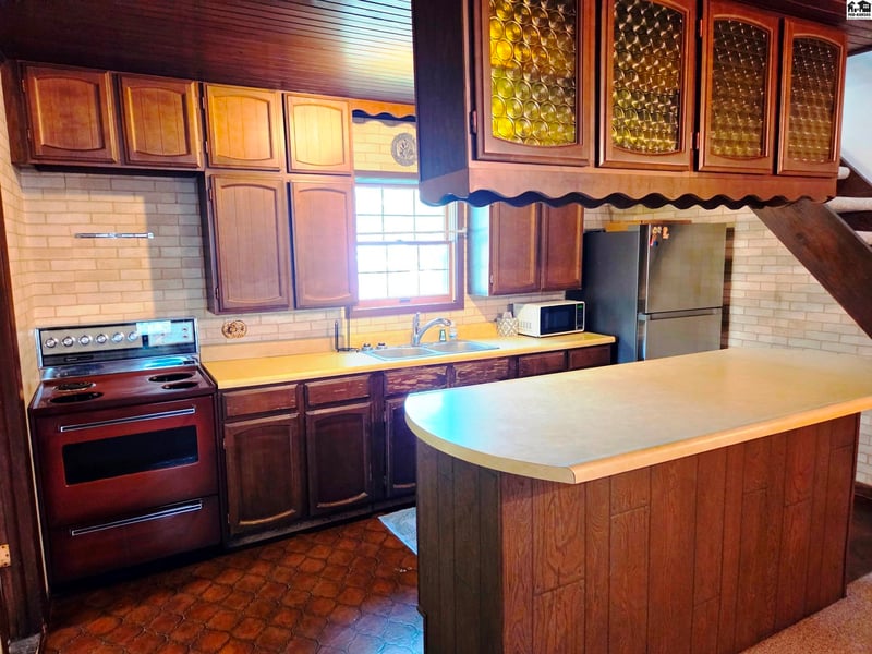 1500 E 9th St, Newton, KS 67114