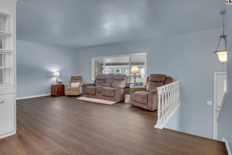 1108 S Central Ave, Mcpherson, KS 67460