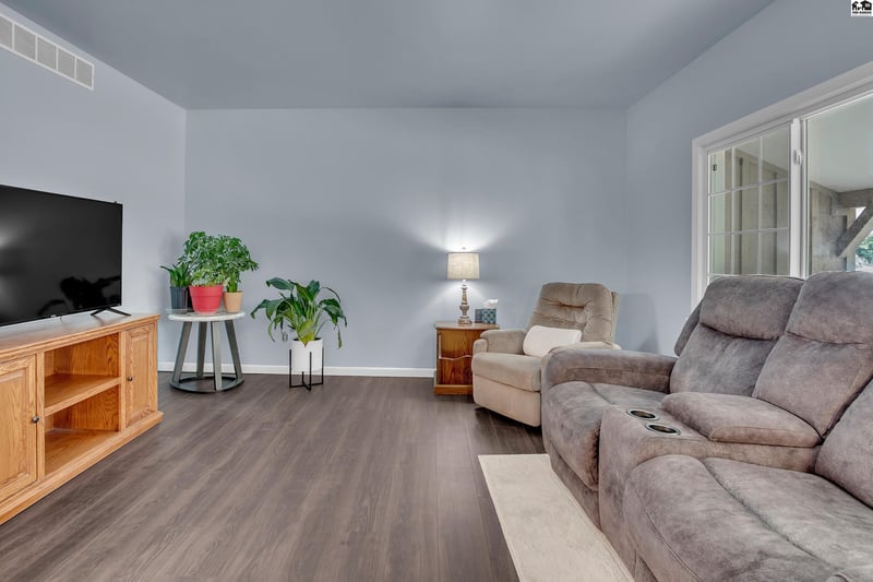 1108 S Central Ave, Mcpherson, KS 67460