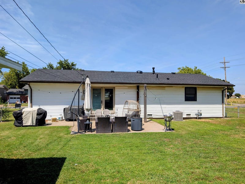 1315 13th Ter, Hutchinson, KS 67501