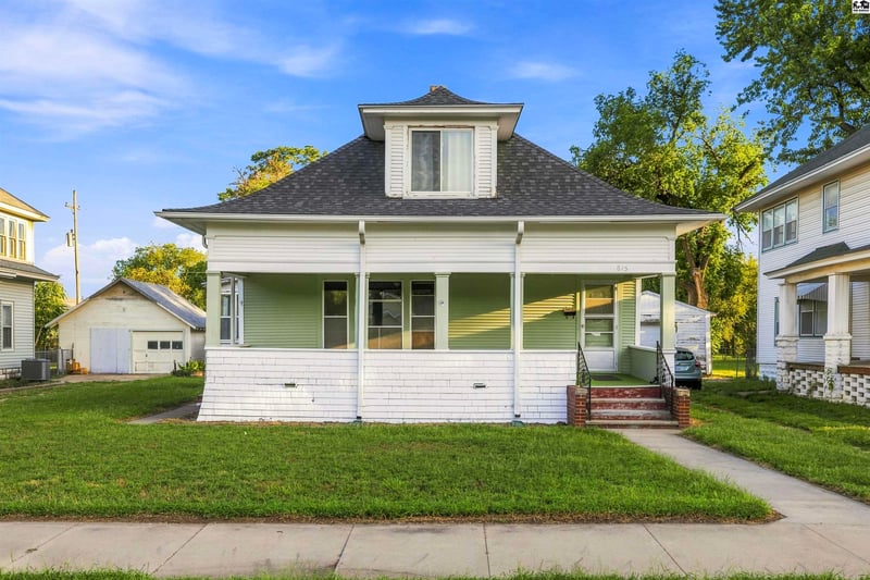 815 E Sherman, Hutchinson, KS 67501