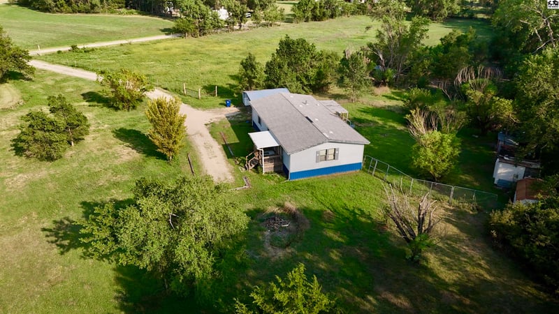 8400 E K 4 Hw, Gypsum, KS 67448
