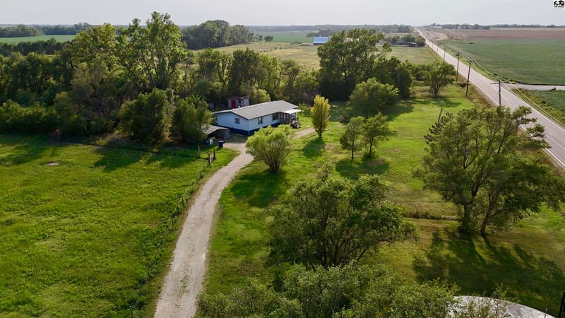 8400 E K 4 Hw, Gypsum, KS 67448