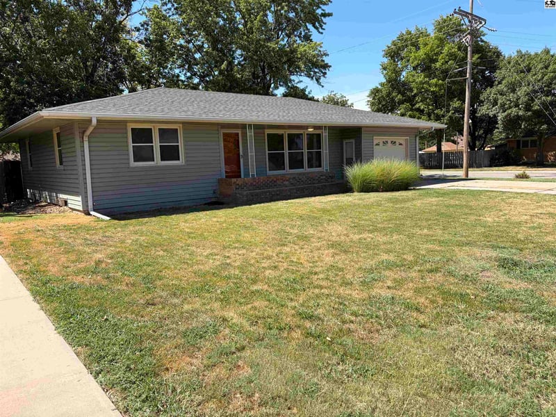 401 S Walnut, Inman, KS 67546