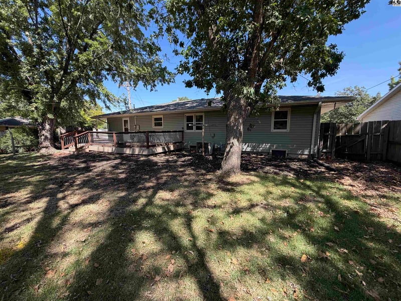 401 S Walnut St, Inman, KS 67546