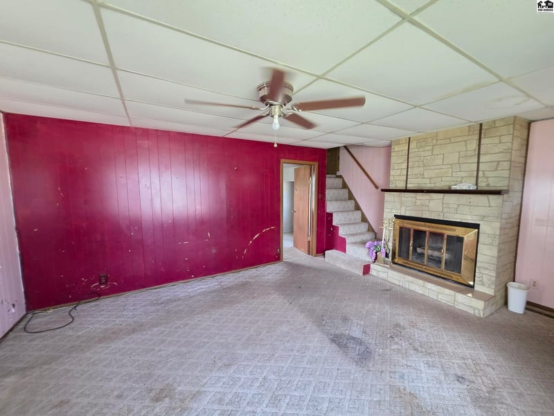 229 E Avenue A, South Hutchinson, KS 67505