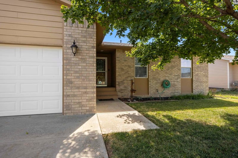 1412 Westwood Dr, Mcpherson, KS 67460