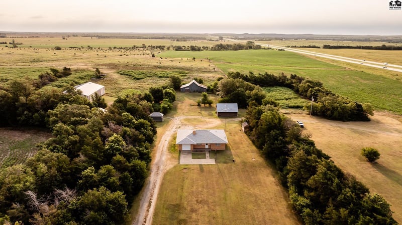 165 N 290th Rd, Tescott, KS 67423