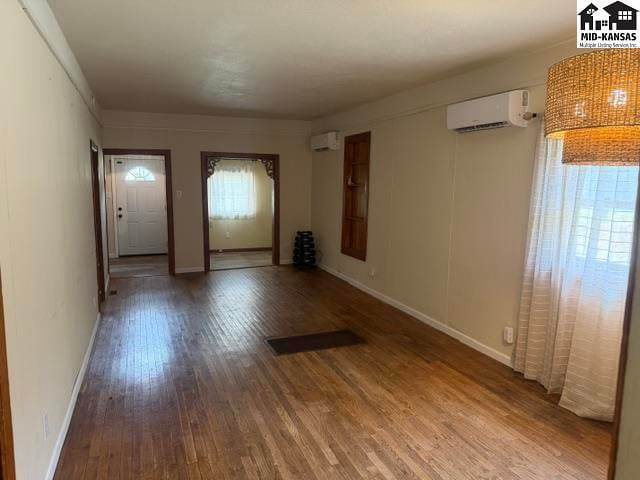 700 E 2nd St, Hutchinson, KS 67502