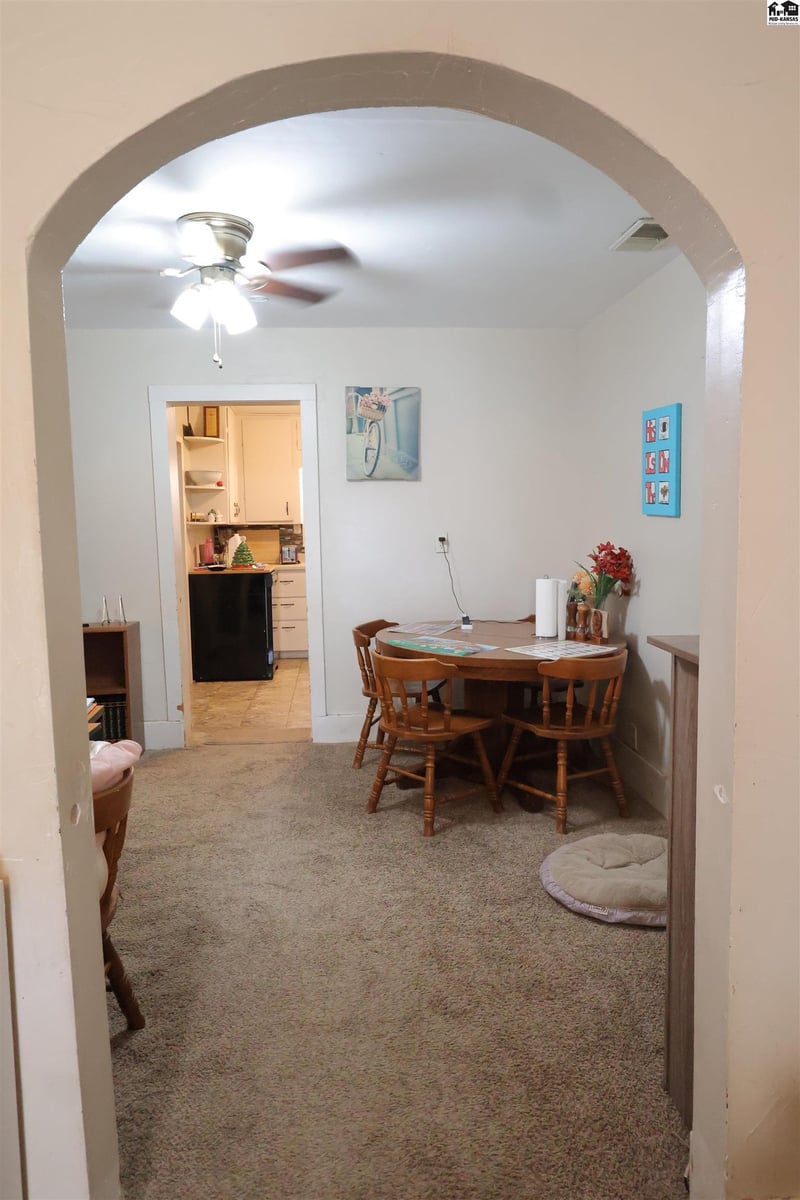 932 E 9th, Hutchinson, KS 67501