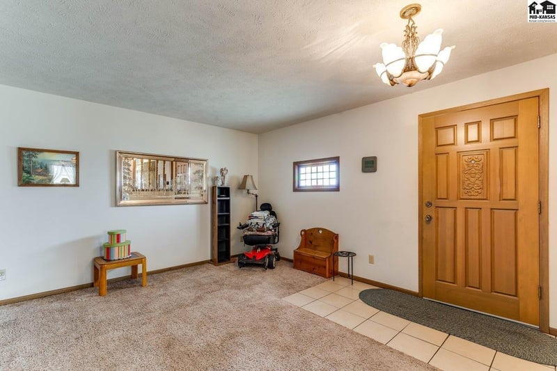 9504 W 82nd Ave, Nickerson, KS 67502