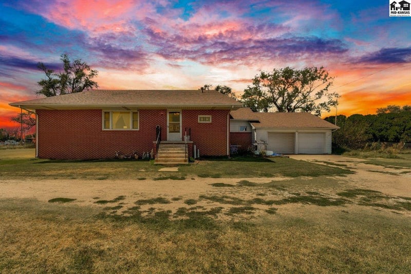 9504 W 82nd, Nickerson, KS 67502