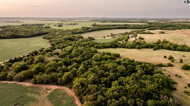000 13th Ave, Lindsborg, KS 67456