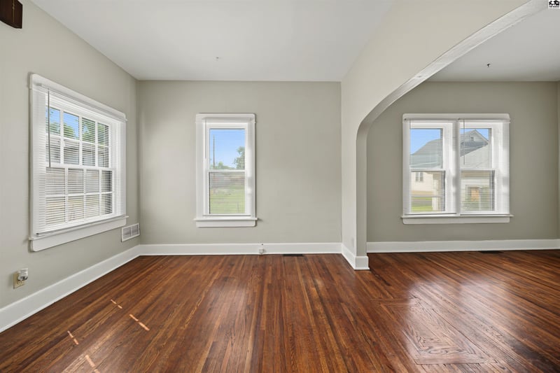 442 W Putnam Ave, Salina, KS 67401