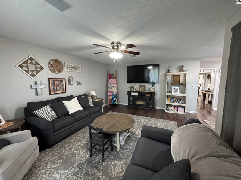 802 Larimer St, Pratt, KS 67124