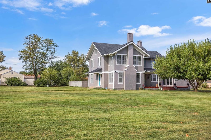 2100 N Monroe, Hutchinson, KS 67502