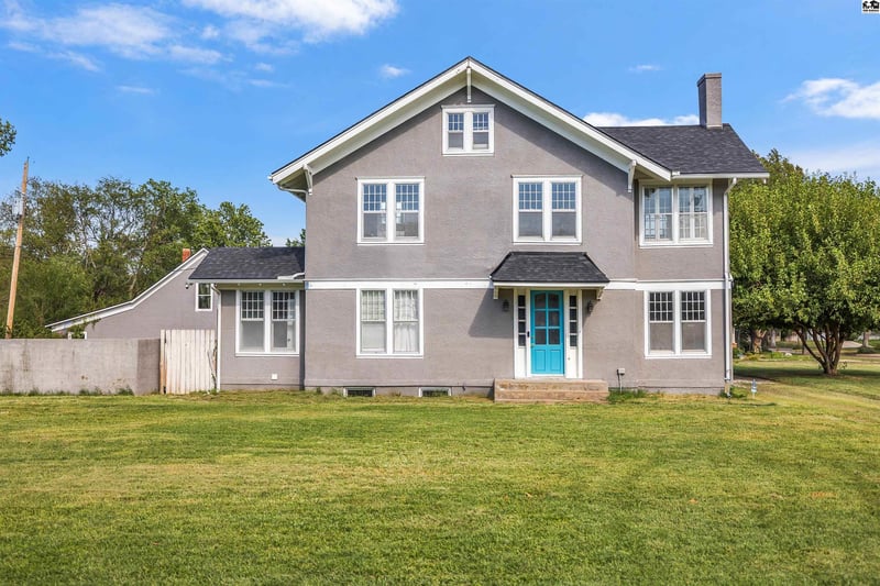 2100 N Monroe, Hutchinson, KS 67502