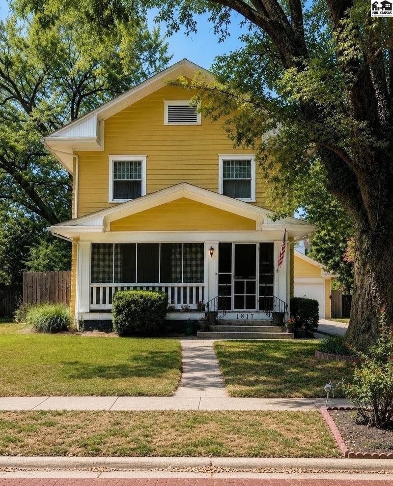 1817 N Ash St, Hutchinson, KS 67502