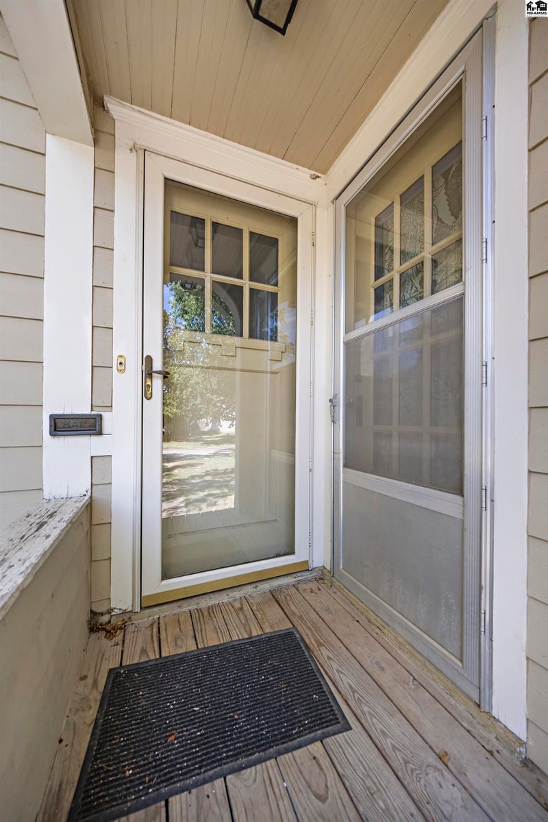 322 S Ash St, Mcpherson, KS 67460