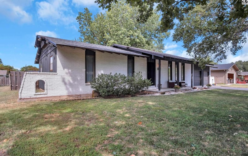 1455 N Dover Rd, Mcpherson, KS 67460