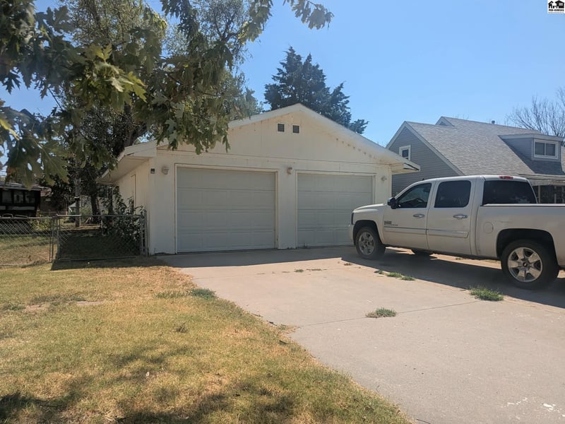 400 Justice St, Hutchinson, KS 67501