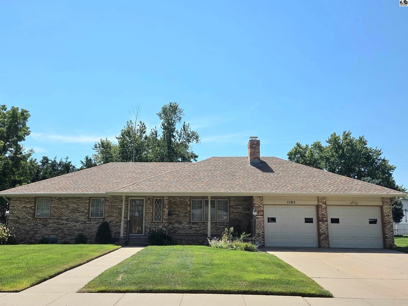 1105 W 24th Ave, Hutchinson, KS 67502