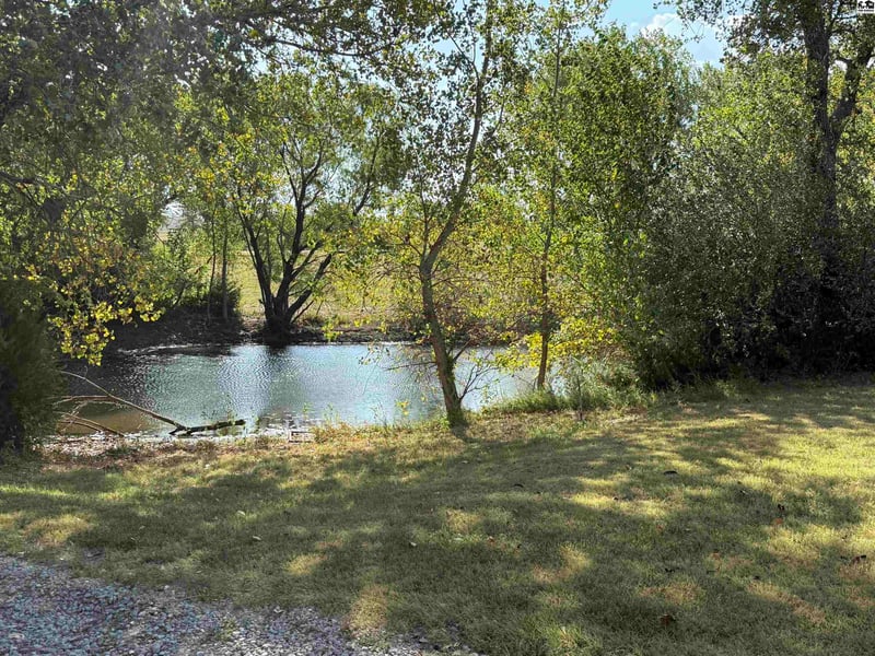 2047 18th Ave, Mcpherson, KS 67460