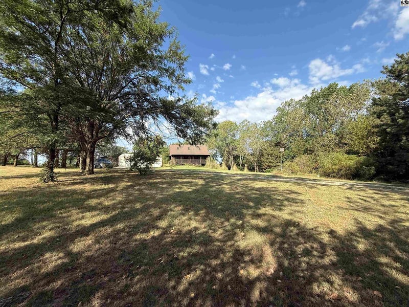 2047 18th Ave, Mcpherson, KS 67460