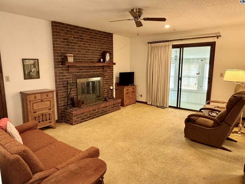 417 Liberty Dr, Mcpherson, KS 67460