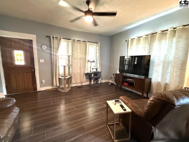 315 N Carrie St, Mcpherson, KS 67460