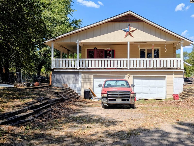 6919 N Lake Rd, Hutchinson, KS 67502