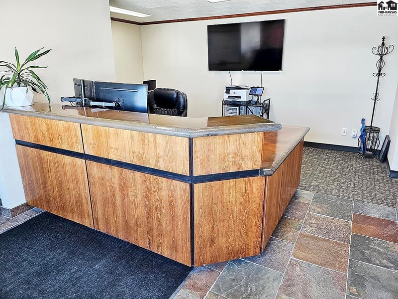 1060 W Kansas Ave, Mcpherson, KS 67460
