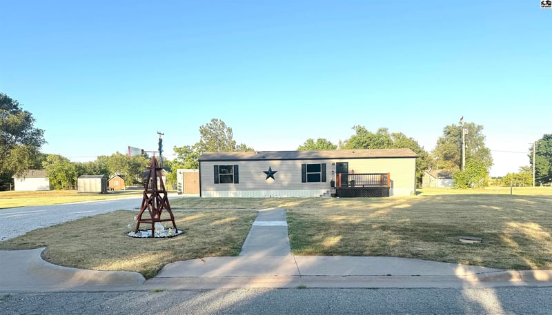 110 N Miller, Attica, KS 67009