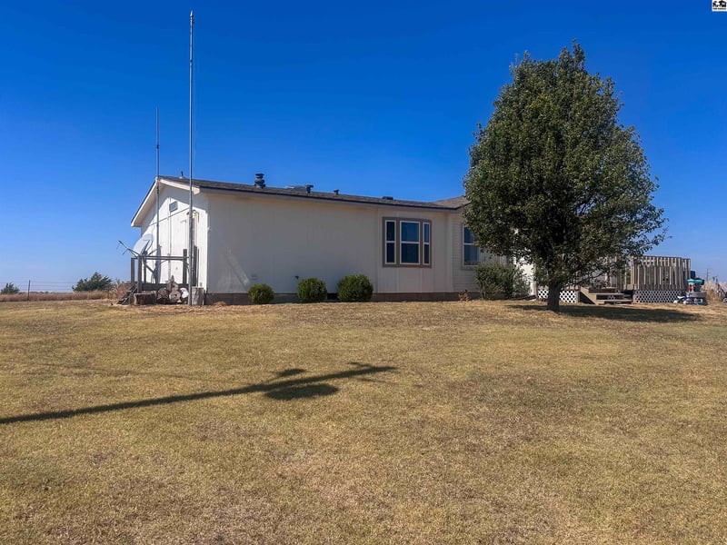 40060 SE 30th St, Pratt, KS 67124