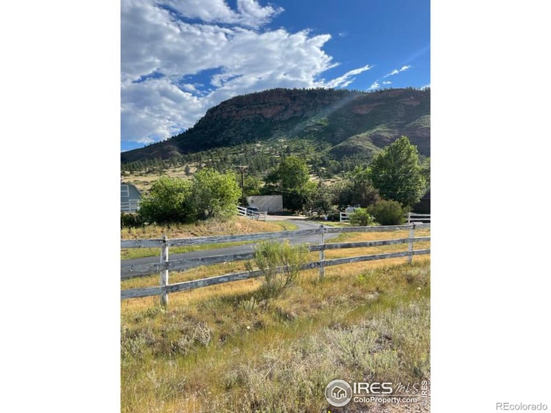 2157 Apple Valley Rd, Lyons, CO 80540